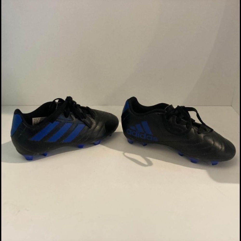 Adidas youth soccer cleats